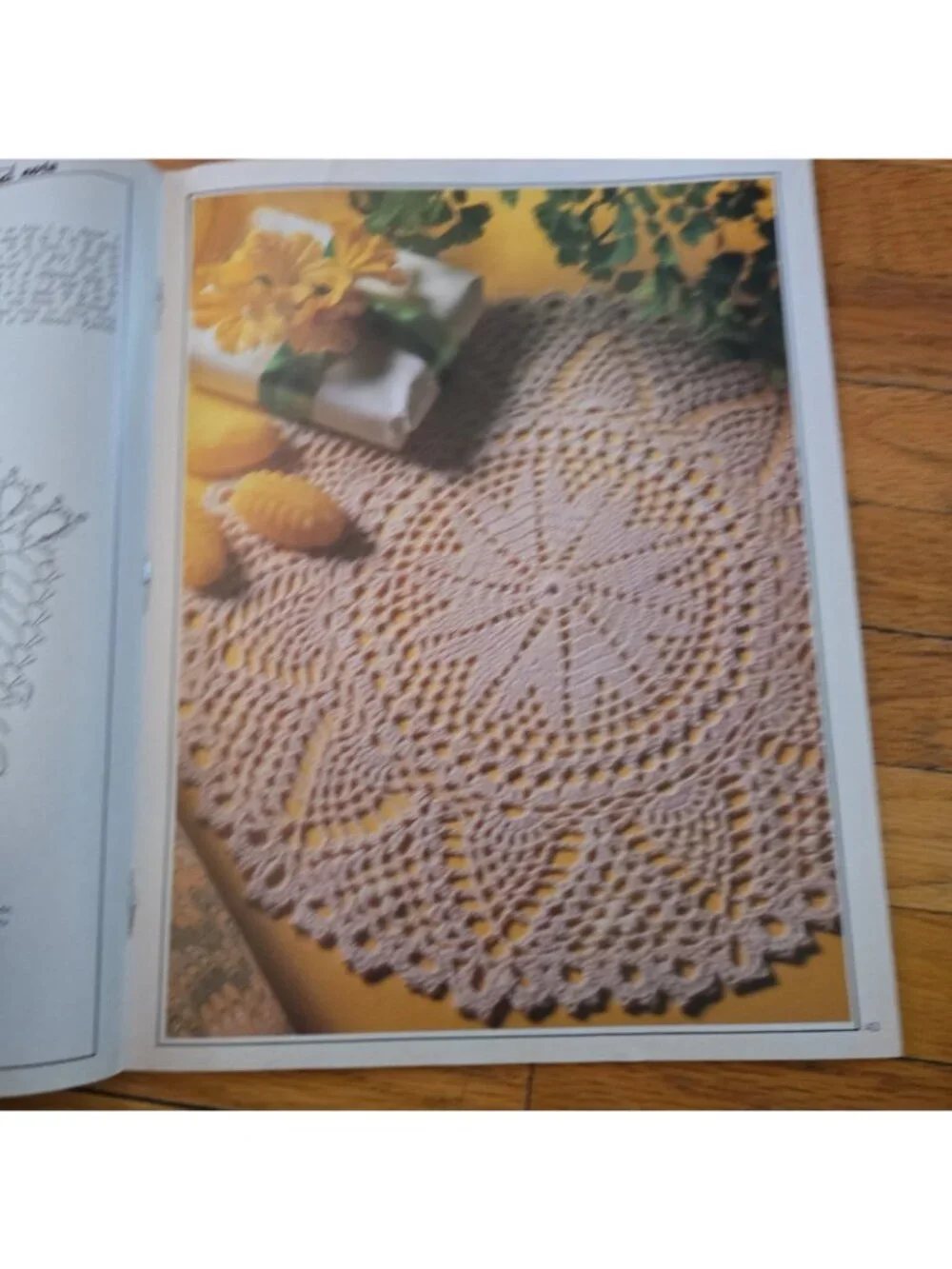 Magic Crochet Magazine June 1988 Number 54  Bedspread, Tablecloth, Filet